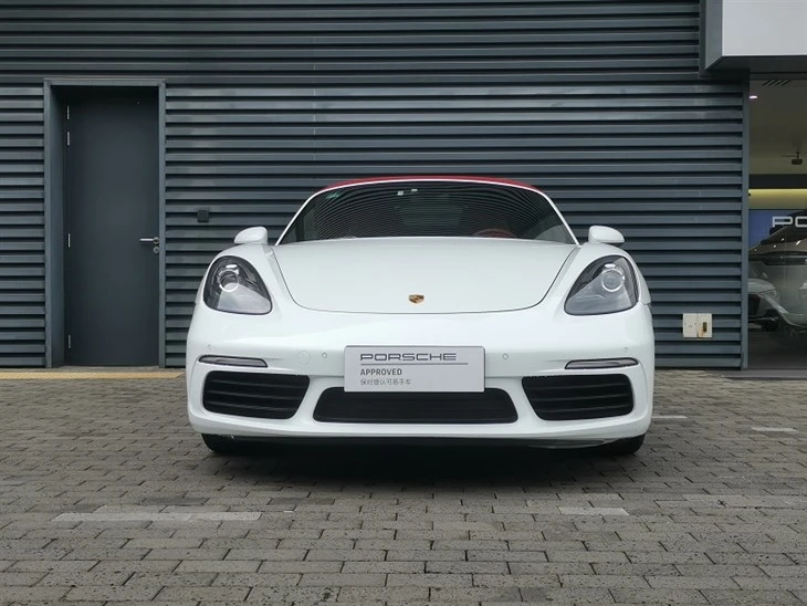 2018 yilgi Porsche 718 Boxster 2.00T