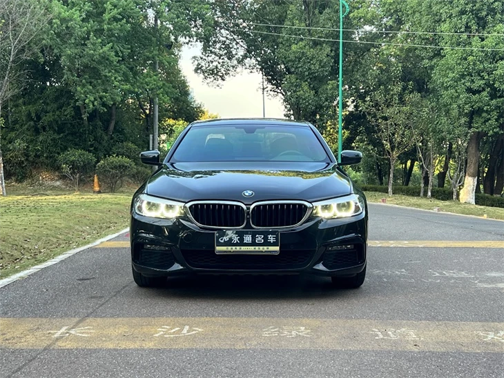 BMW 2018 BMW 5 Series 525li MSport Suit BMW 2018 BMW 5 Series 525li MSport Suit