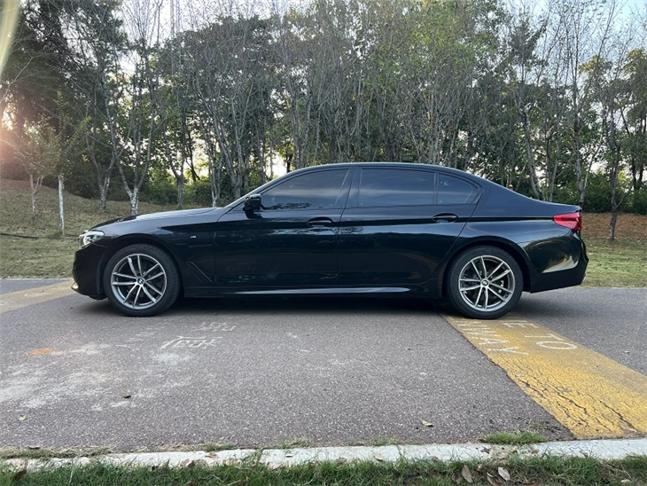 BMW 2018 BMW 5 Series 525li MSport Suit suppliers BMW 2018 BMW 5 Series 525li MSport Suit suppliers