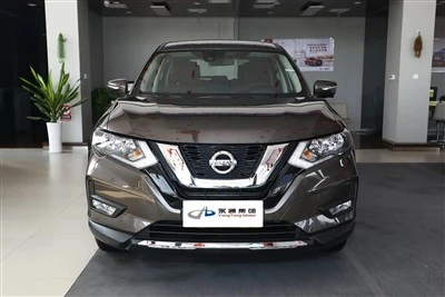 2 0 20 Nissan X-Train 2.0L CVT aqlli xotirjamlik 2wd